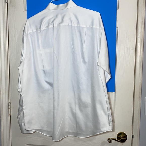 GEOFFREY BEENE Classic Fit long sleeve white button shirt, tie not included. - Picture 3 of 7
